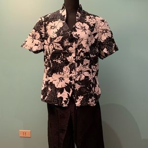 Lady's 2-pc Floral Pant Set Plus Size